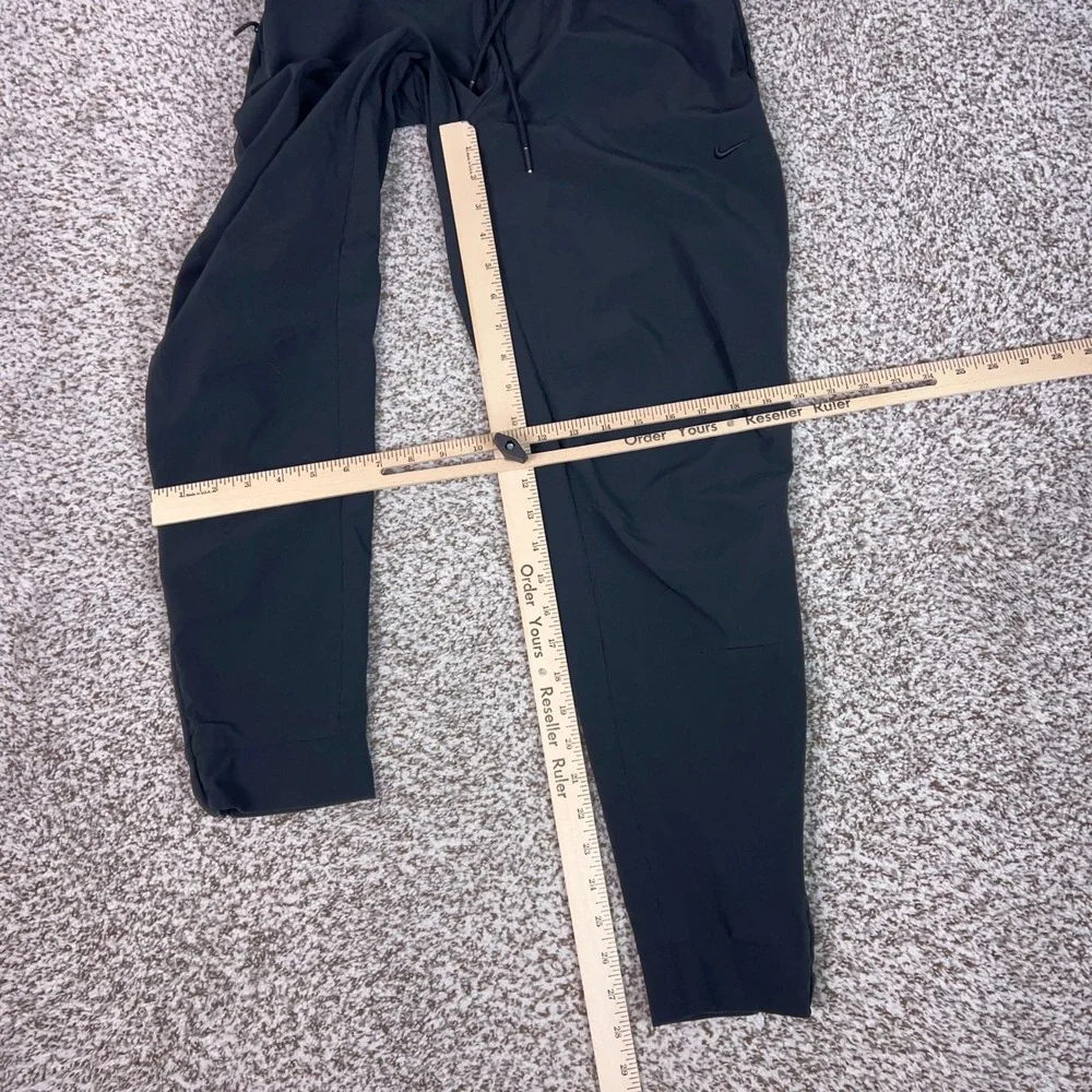 Nike Pants Men Small Black Dri-FIT Training Athletic Gym Joggers Ankle Zip Sport
